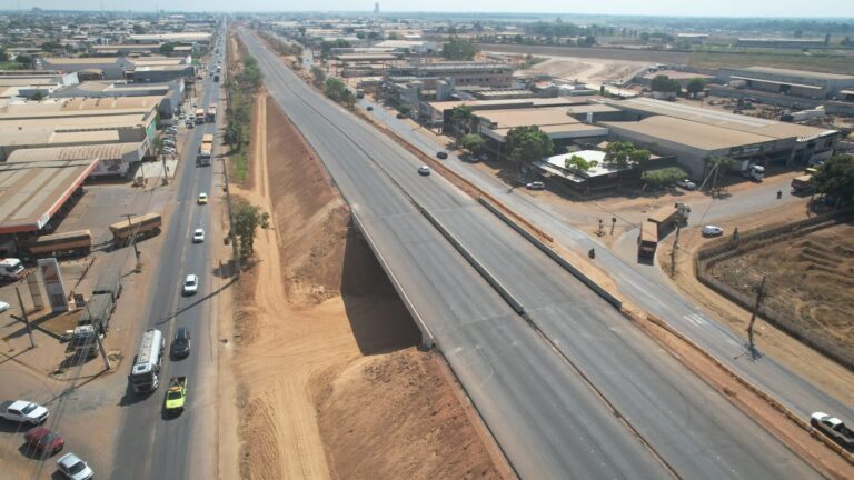 Obras de viadutos provocam novas alterações no tráfego da BR-163